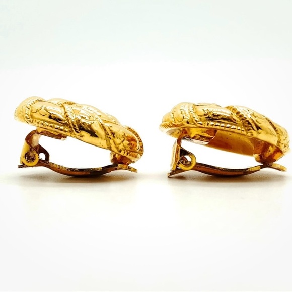 Chanel Earrings Gold Vintage - Picture 7 of 9
